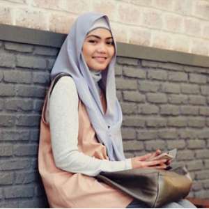 Memutuskan Berhijab, Rina Nose Hapus Foto Lama