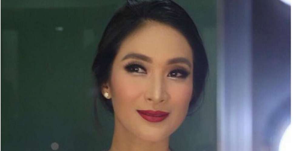 Ibunda Meninggal Dunia, Happy Salma Banjir Doa Nitizen