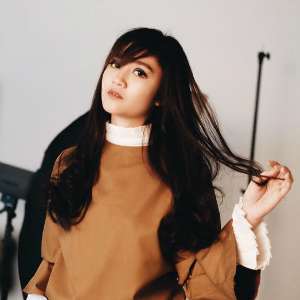 Tersipu Malu, Febby Blink Akui Punya Pacar Baru Tersipu Malu, Febby Blink Akui Punya Pacar Baru