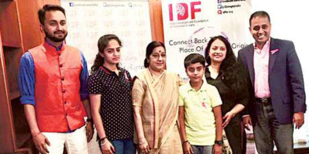 Bocah Ini Sumbangkan Uang Penghargaan Untuk Bersihkan Jalanan