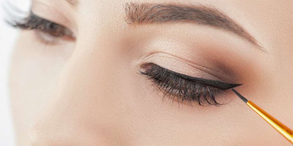 Tips Memakai EyeLiner Sesuai Bentuk Mata