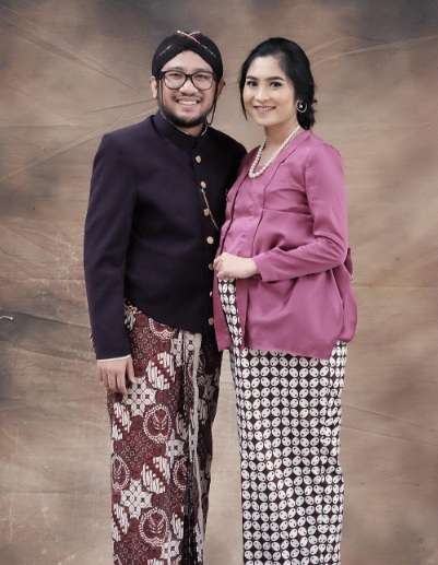 Kunto Aji dan Istri