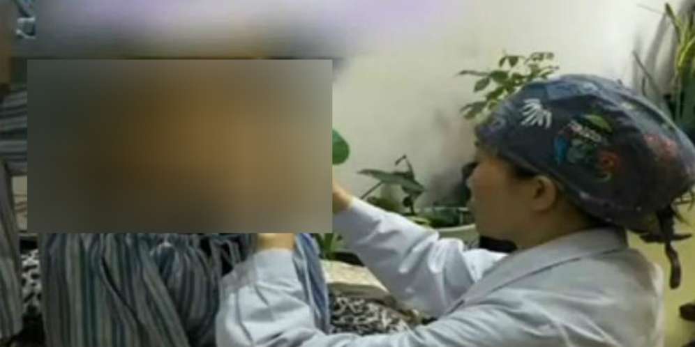 Dada si Wanita 'Melorot' ke Perut, Usai Diperiksa Ternyata...