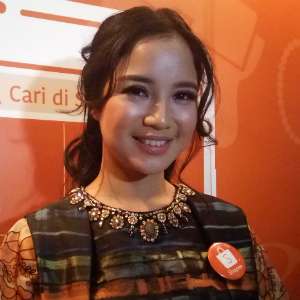 Hobi Belanja online, Begini Tips Chaca Frederica