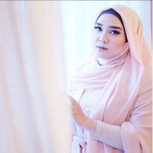 Pilih Foundation Sesuaikan dengan Jenis Kulit Wajah