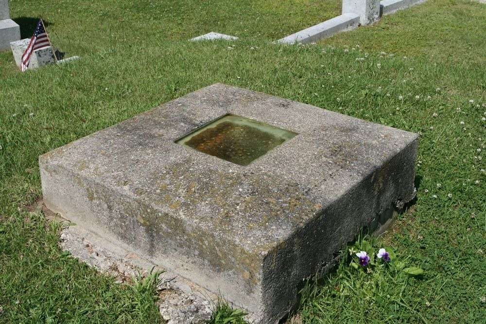 makam berjendela