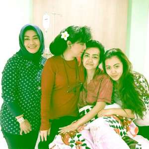 Netizen Rela Antre Donorkan Darah untuk Julia Perez