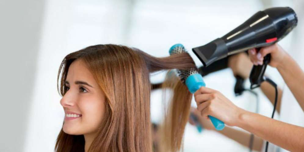 Tips Menggunakan Hair Dryer Agar Tidak merusak Rambut