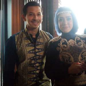 Fairuz A Rafiq Resmi Dilamar Sony Septian Fairuz A Rafiq Resmi Dilamar Sony Septian