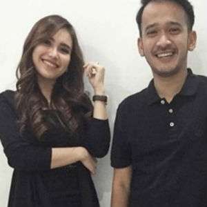Heboh! Video Ayu Ting Ting Jambak dan Tendang Ruben Onsu