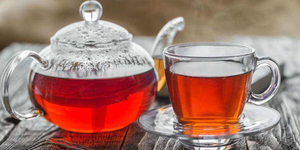 Senang Minum Teh Saat Sahur? Batasi Ya! Senang Minum Teh Saat Sahur? Batasi Ya!