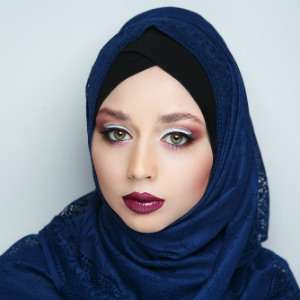 Tips Menghasilkan Riasan Bibir Lebih Tebal dengan Lip Liner Tips Menghasilkan Riasan Bibir Lebih Tebal dengan Lip Liner