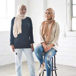 Ide Memadukan Busana Hijab dengan Ripped Jeans