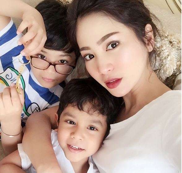 bunga zainal