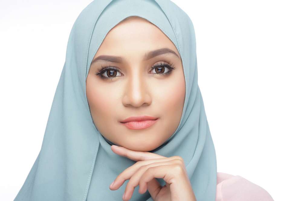 3 Trik Makeup untuk Menutupi Lingkaran Mata yang Hitam