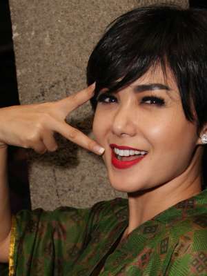 Foto Seksi Yuni Shara Jepretan Gading Marten Bikin Geger Foto Seksi Yuni Shara Jepretan Gading Marten Bikin Geger