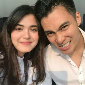 Baim Wong dan Vebby Palwinta Tunangan?