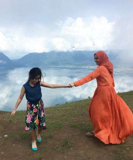 bella dan aleesya