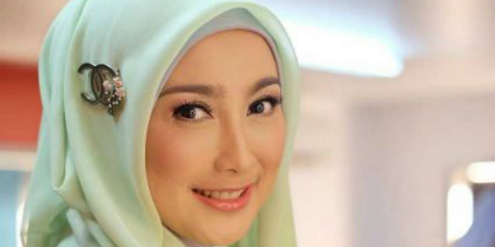 Desy Ratnasari Mencalonkan Diri di Pilgub Jawa Barat 2018