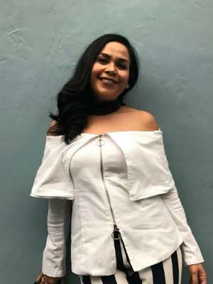 Takut Suntik, Melaney Ricardo Ingin Cantik Dengan Hidup Sehat Takut Suntik, Melaney Ricardo Ingin Cantik Dengan Hidup Sehat