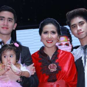 Venna Melinda Dikirimi Surat dari Bunda Vania?