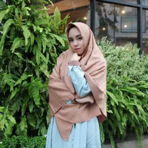 Selebgram Salmafina Khairunnisa Mengenakan Niqab?
