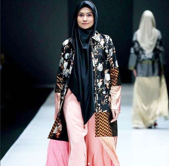 Instagram Oki Setiana Dewi