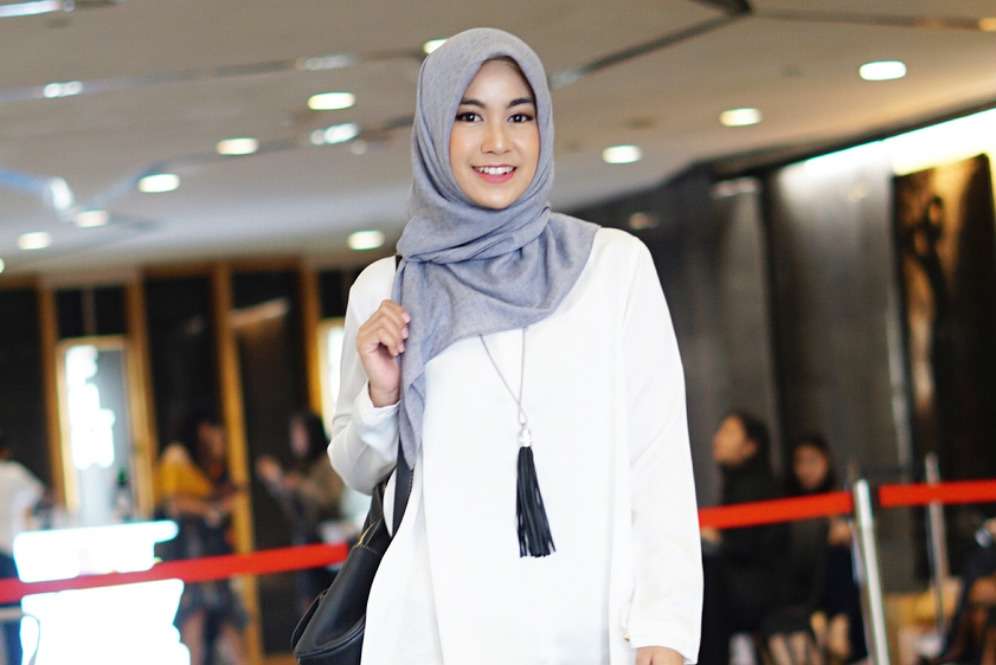 Begini Gaya Elegan Anisa Rahma Hadiri Singapura Fashion Week
