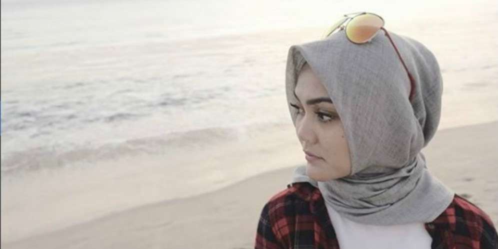 Tangis Rina Nose Ungkap Reaksi Orang Tua