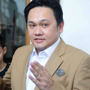 Farhat Abbas Laporkan Vicky Prasetyo