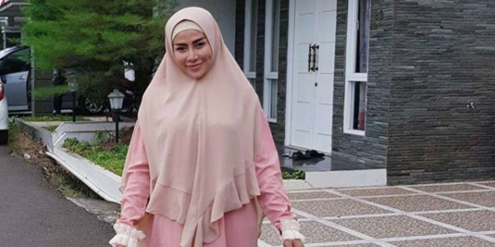 Mengejutkan! Tarif Endorse Cinta Penelope Setelah Berhijab