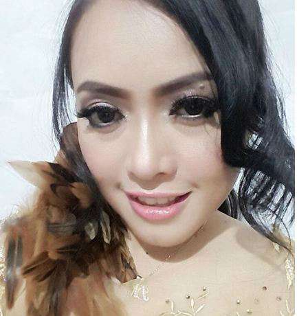 Dina sabun colek