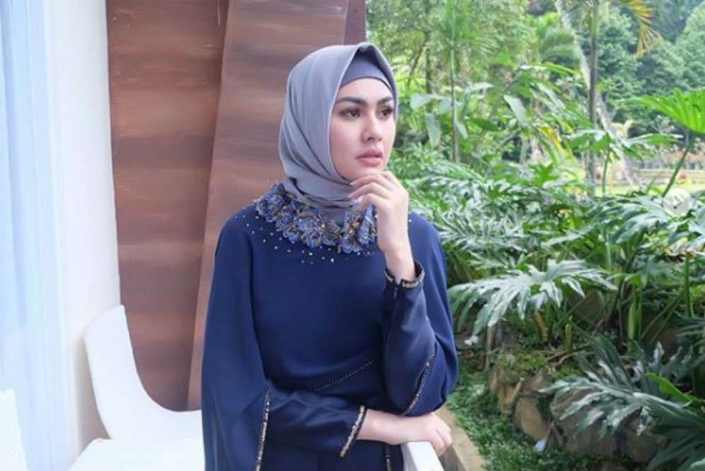 Ketakutan Ingat Dosa, Kartika Putri Susul Artis Lain Berhijrah
