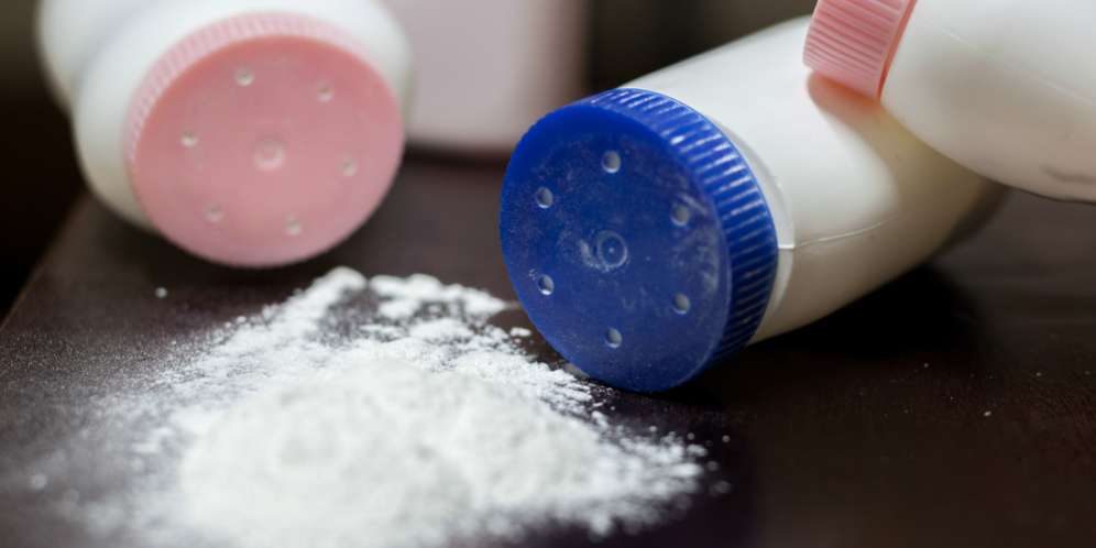 Bukan Cuma Bikin Si Kecil Wangi, Bedak Bayi Punya Manfaat Lain
