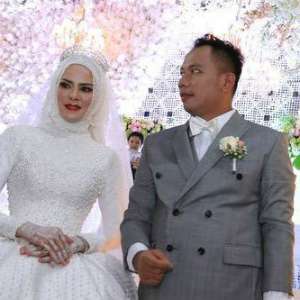 Malam Pertama, Vicky Prasetyo: Untung Ada Kekuatan Samson