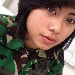 Dua Prajurit Cantik Ini Berhasil Taklukan Selat Sunda