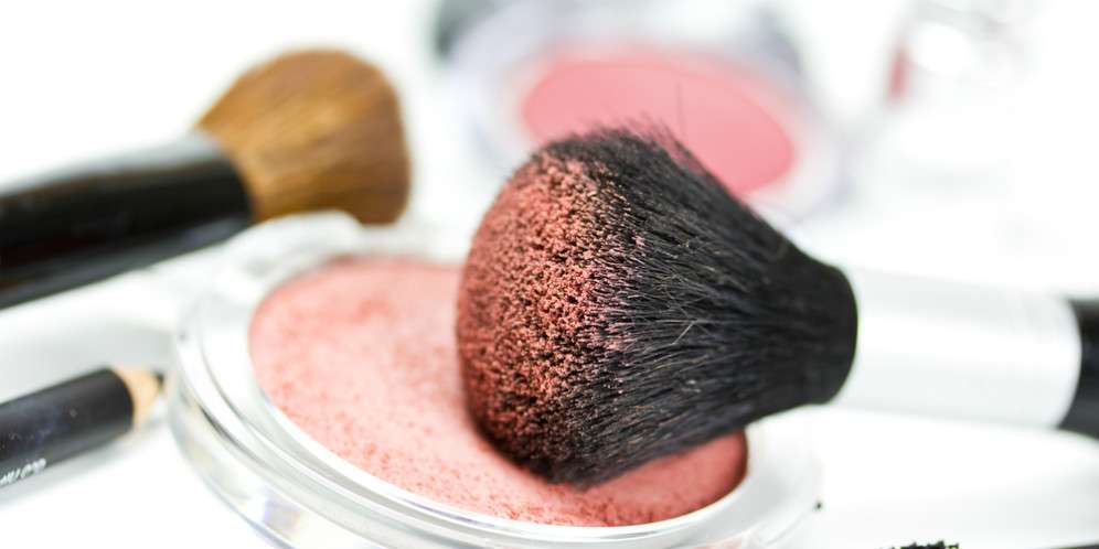 Alasan Cewek Indonesia Kurang Pantas Terapkan 'Blush on Demam'