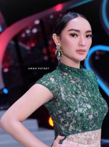 zaskia Gotik