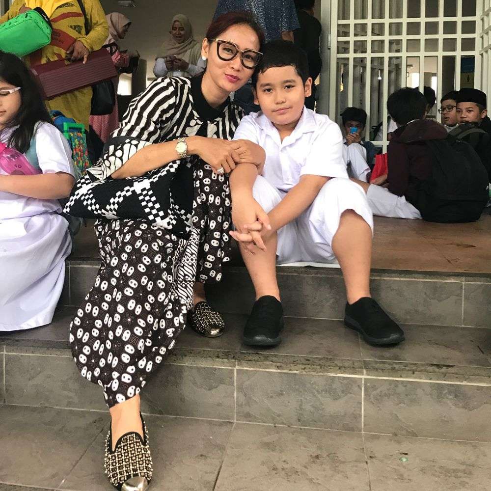 Meski Tajir Melintir, Ini Potret Sederhana Inul dan Keluarga