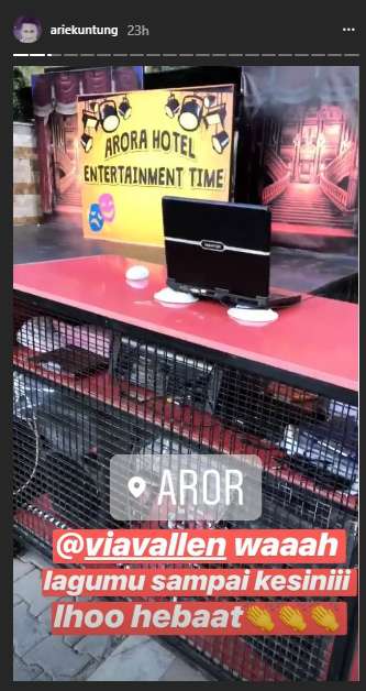 Unggahan Instastory Arie Untung