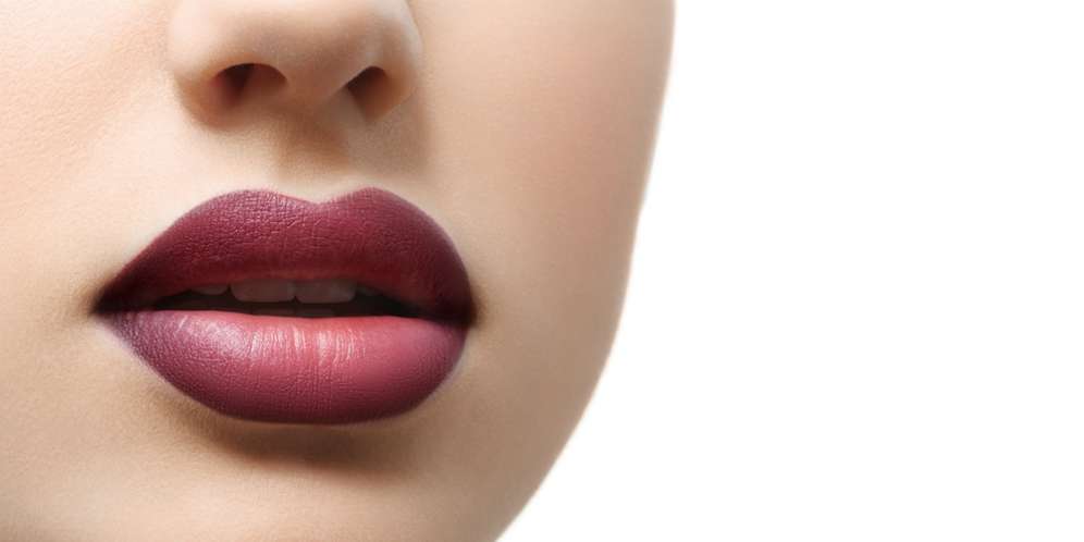 Kuncinya Lip Balm dan Lipstik