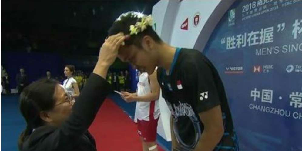 Juara China Open 2018, Aksi Buka Baju Anthony Ginting Bikin Ngakak