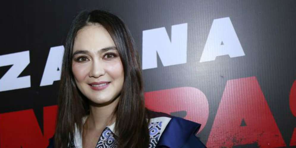 Perakan Suzzana, Mata Luna Maya Jadi Juling Kebanyakan Melotot