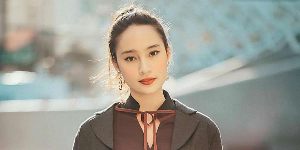 5 Rahasia Kulit Glowing Tatjana Saphira