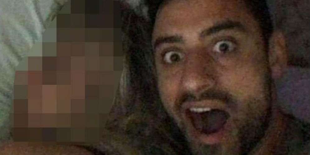 Pesepakbola Ini Tewas karena Buat Foto dengan Istri Orang Lain Pesepakbola Ini Tewas karena Buat Foto dengan Istri Orang Lain