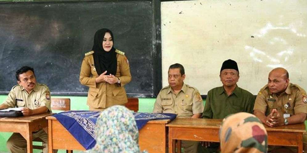 Bupati Kendal Omeli Murid SMK yang Bully