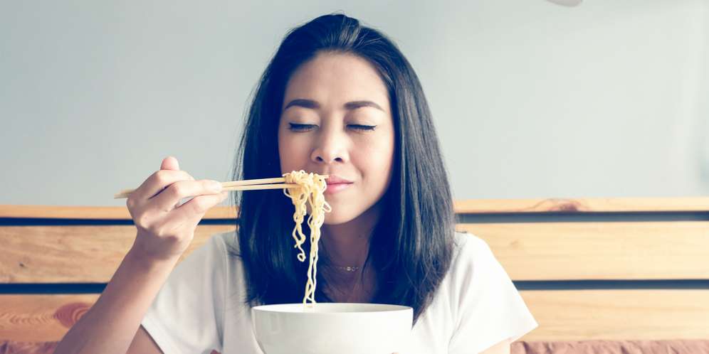 Wanita Ini Hanya Makan Mie Instan Selama 3 Minggu, Endingnya Mengerikan