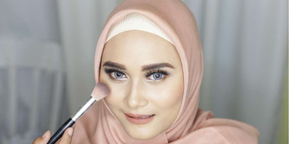 2 Cara Praktis Bersihkan Wajah Bagi yang Hobi Make Up