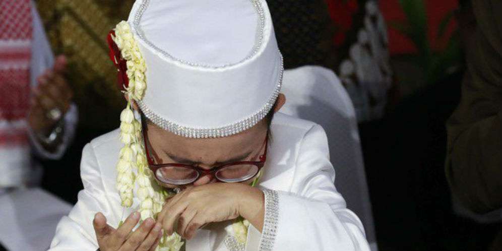 Air Mata Daus Mini Usai Persunting Selviana