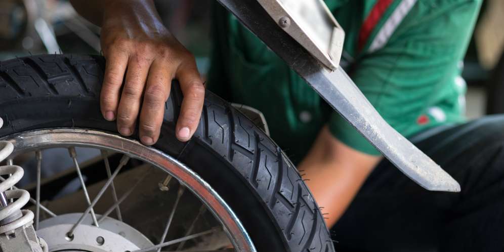 Ban Motor Benjol? Mungkin Ini Penyebabnya